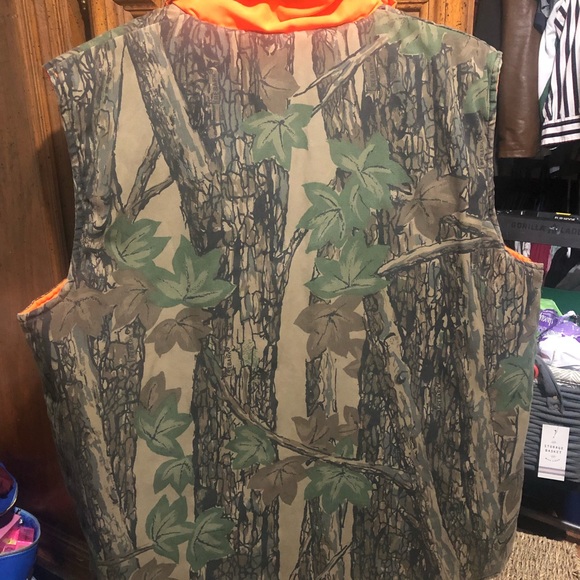 Winchester Camo Vest - Picture 2 of 5
